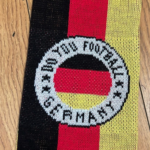 Germany Football Club Soccer Scarf | Black Red Yellow | New with tags - Picture 2 of 4